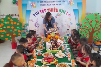 Các cháu vui Tết thiếu nhi 1/6